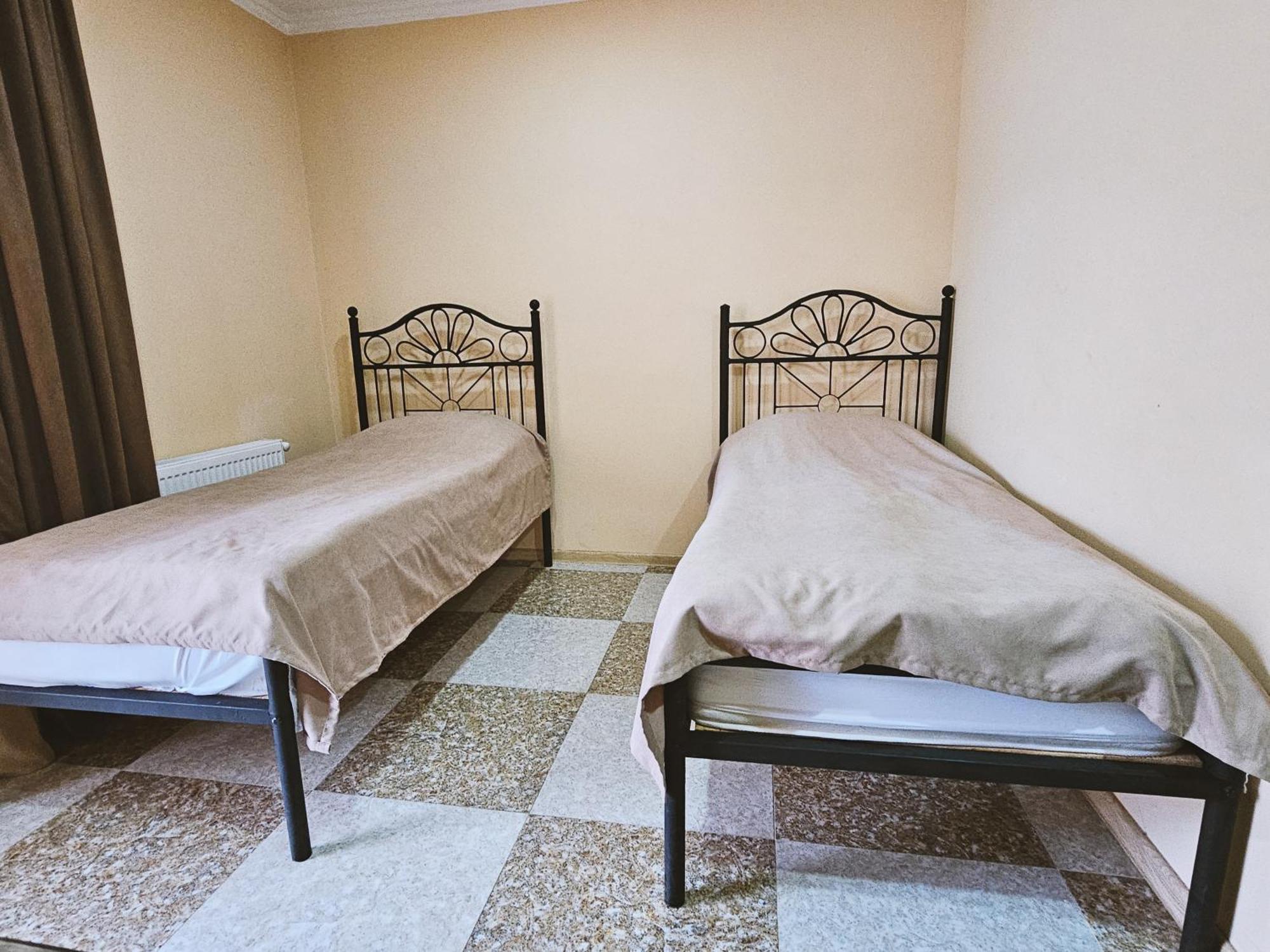 فندق Tourist Complex Khomi Ch'argali الغرفة الصورة